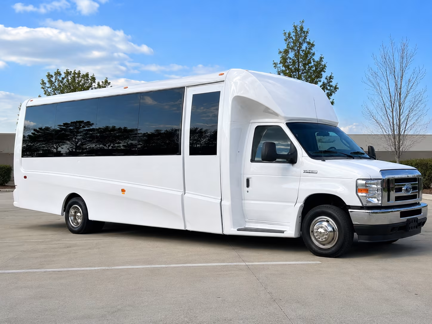 charter buses for corporate events and conference shuttles in metro detroit