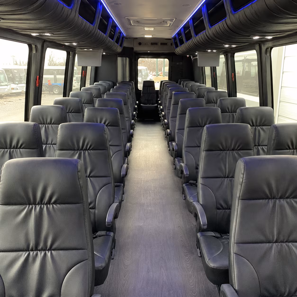 corporate and group bus rentals for st clair shores winery outings