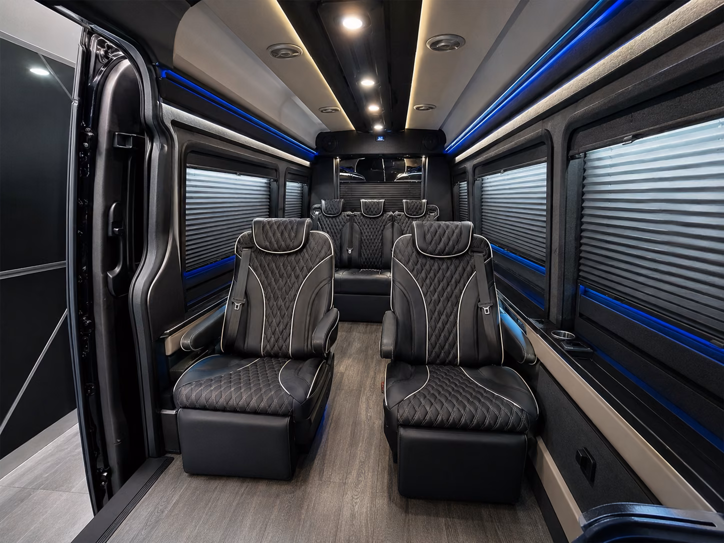 corporate group airport transportation in st clair shores