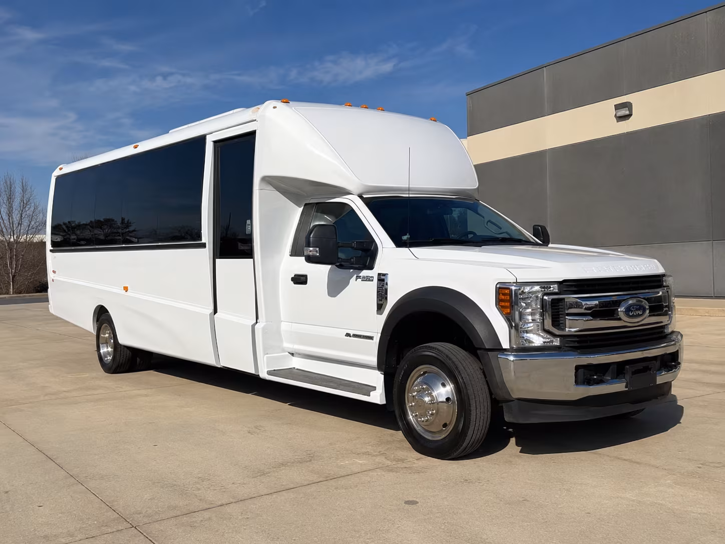 minibuses for intimate st clair shores wedding parties and small group transfers