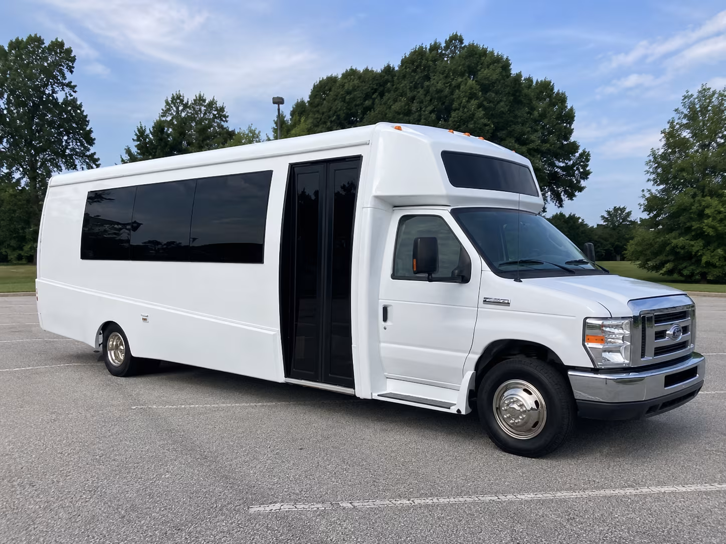 st clair shores 18 passenger party bus