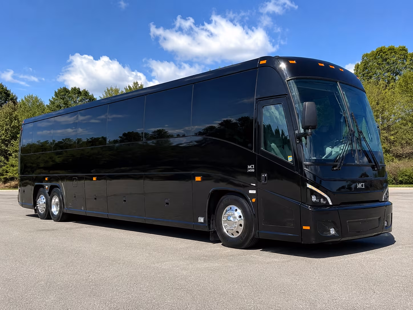 st clair shores charter bus rentals for daily workforce commutes